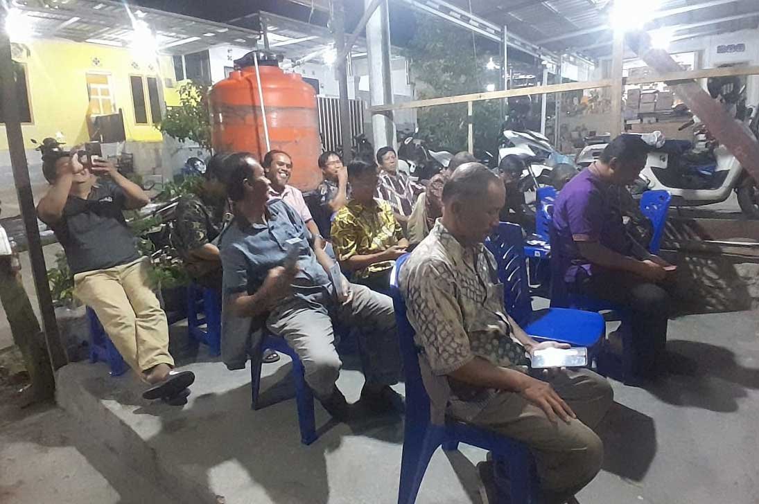 Ibadah Rutin Kaum Bapak